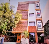Hotel Golden - I