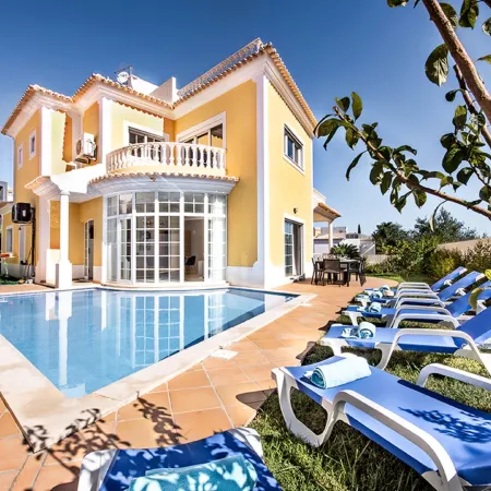 Demi - VIP Properties