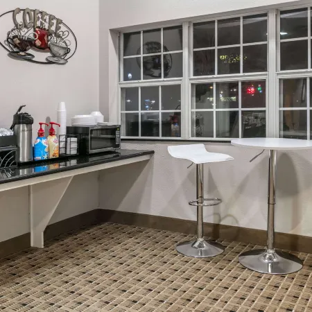 Microtel Inn & Suites by Wyndham Scott Lafayette