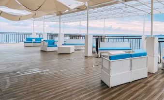 Brisa Marina Beach Resort powered by Cocotel