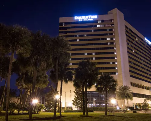 DoubleTree by Hilton Orlando Downtown Hotels near Mead Garden