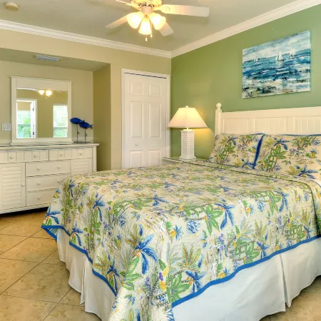 Barefoot Beach Resort