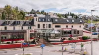 Muthu Fort William Hotel - parkir
