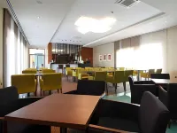 Mikado Hotel - sarapan