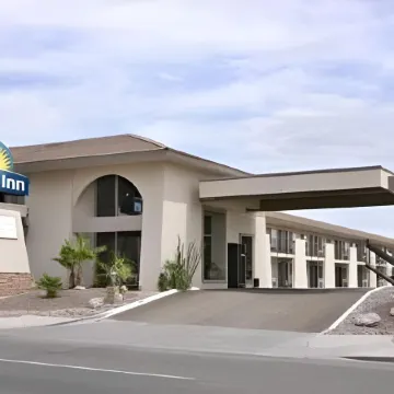 Days Inn by Wyndham Lake Havasu