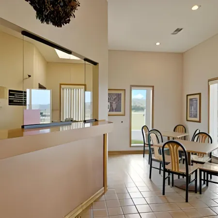 Super 8 by Wyndham Collinsville St. Louis