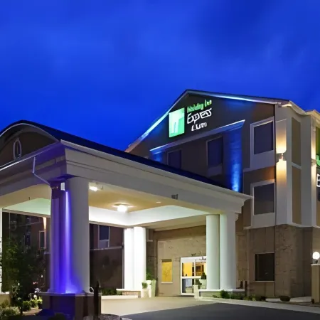 Holiday Inn Express & Suites Alva by IHG