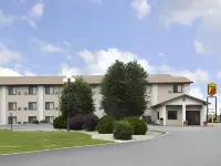 Super 8 by Wyndham Clear Lake Hotel di Clear Lake