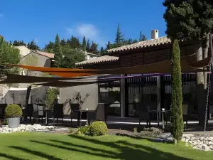 호텔 레스토랑 르 파흐크 프랑크 퓌틀라