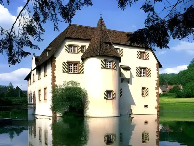 Gästehaus am Wasserschloss & Restaurant Wasserschloss Inzlingen Streuobstwiese der SPD 주변 호텔