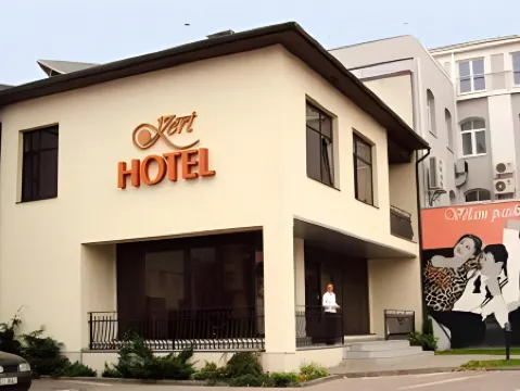 Hotel Kert Free Parking