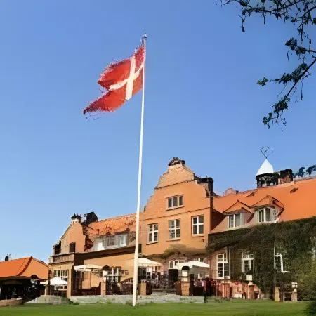 Sauntehus Castle Hotel