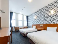 Sun Palace Hotel Hotels near Suruga Ward