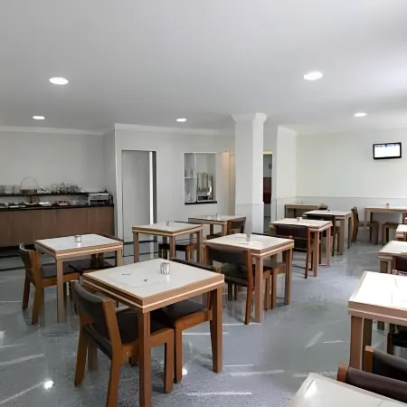 Cinelandia Hotel Отели рядом с достопримечательностью «Музей науки Катавенто»