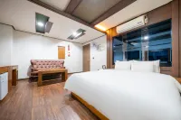 Tongyeong Sean Hotels in 