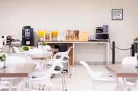 Sleep Inn Tijuana - พร้อมอาหารเช้า