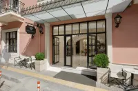 Ionia Suites Hotels near Fortezza