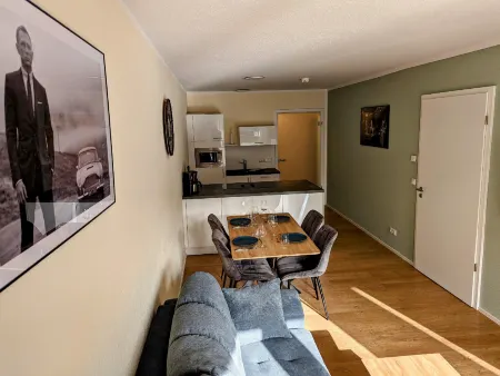 Ferienwohnungen Heimkino Cochem Отели в г. Кохем