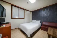 Asan Queens Hotels in Asan