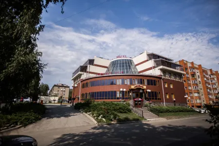 Gostinyij Dvor Hotel