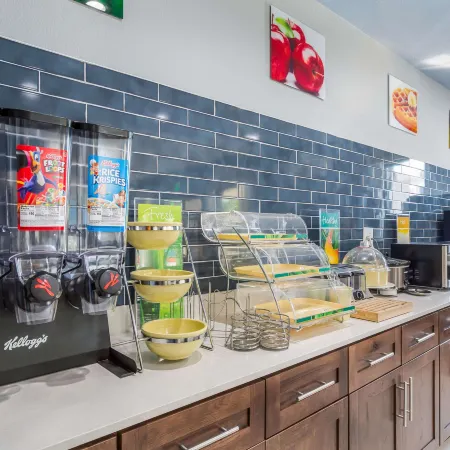 Quality Inn & Suites Suffolk West