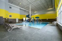 Fairfield Inn & Suites Winnipeg - Pools