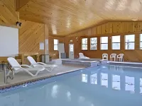 Travelodge by Wyndham Decatur TX I-287 - piscina