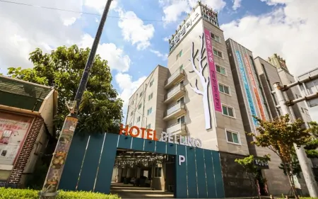 Buan Hotel Bellino Отели в г. Пуан