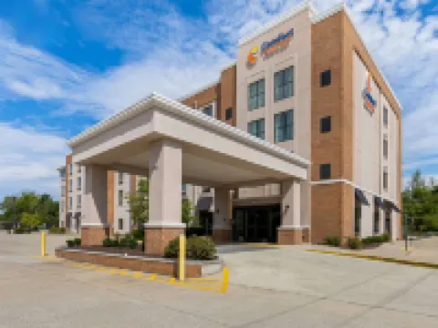 Comfort Suites Columbia I-65 Hotels in Columbia