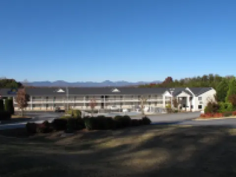 Days Inn by Wyndham Dahlonega University Area Hotels in Lumpkin County