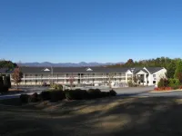 Days Inn by Wyndham Dahlonega University Area Hotels in Dahlonega