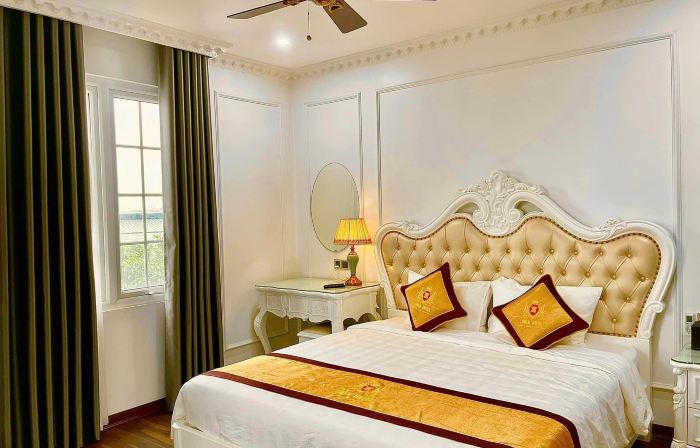 Gold Hotel Luxury