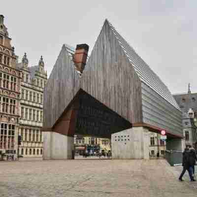 Chic Duplex Studio with High-Quality Finishes in Ghent Center Others