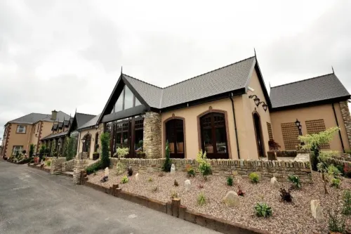 Mulroy Woods Hotel - 4-Sterne
