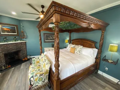 The Roanoke Hotel Hotels near Hidden Creek Farms Petting Zoo and Pony Parties