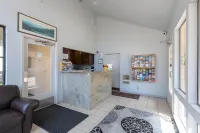 Cannery Row Inn