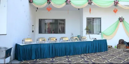 Ginger Garlic Chandigarh Отели в г. Мохали