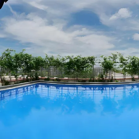 Lemon Tree Hotel, East Delhi Mall, Kaushambi Отели рядом с достопримечательностью «Храм Акшардхам»