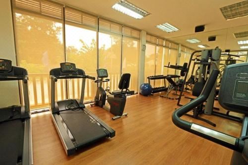 One Oasis Cebu Condominium Resort right in the heart of Cebu minutes away from IT Park Images