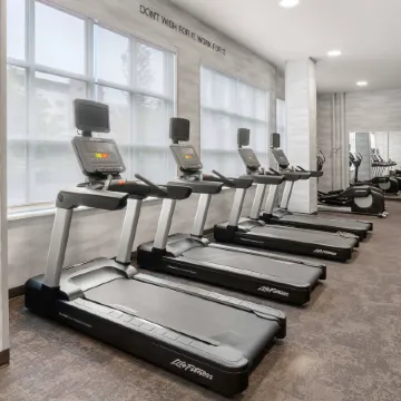 Fairfield Inn & Suites Seattle Downtown/Seattle Center Отели рядом с достопримечательностью «Тихоокеанский научный центр»