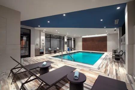 Residence Inn Manchester Downtown Отели в г. Манчестер