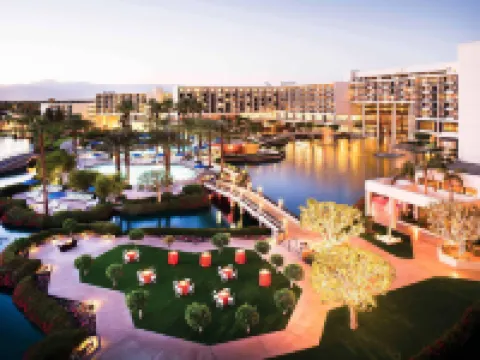 เจดับบลิว แมริออท เดสเซิร์ตสปริงส์ รีสอร์ทแอนด์สปา โรงแรมในปาล์มดีเซิร์ท