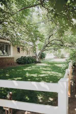 Wine Lovers Retreat Amidst Shenandoah Valley with Pool