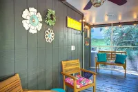 New! Cottage On The Rocks, Pet Friendly, Hot Tub, Central Location