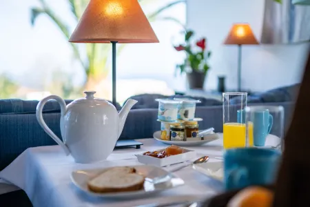 Private Stone Villa Rental with Sea View in the Azores Отели в г. Nordeste