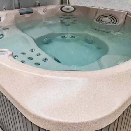 Tiny Home A, just steps from Mt. Rainer Nat. Park w/firepit.