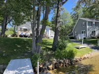 Lakefront Winnisquam Cottage with dock & boat ramp