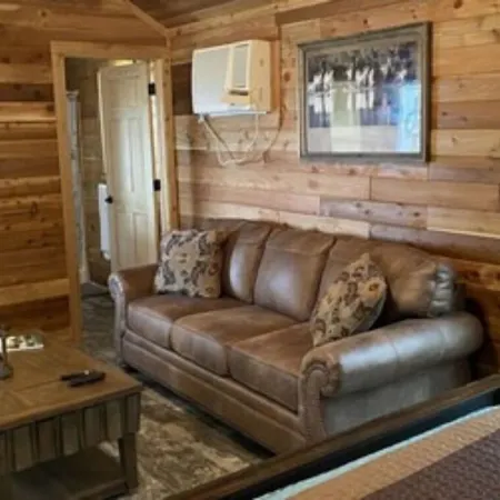 Crooked Creek Ranch Cabin 10