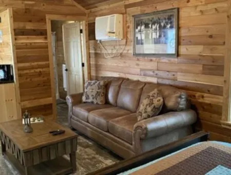 Crooked Creek Ranch Cabin 10