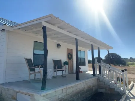 The Ranch@Fredericksburg - Carriage House - 1BD/1BA